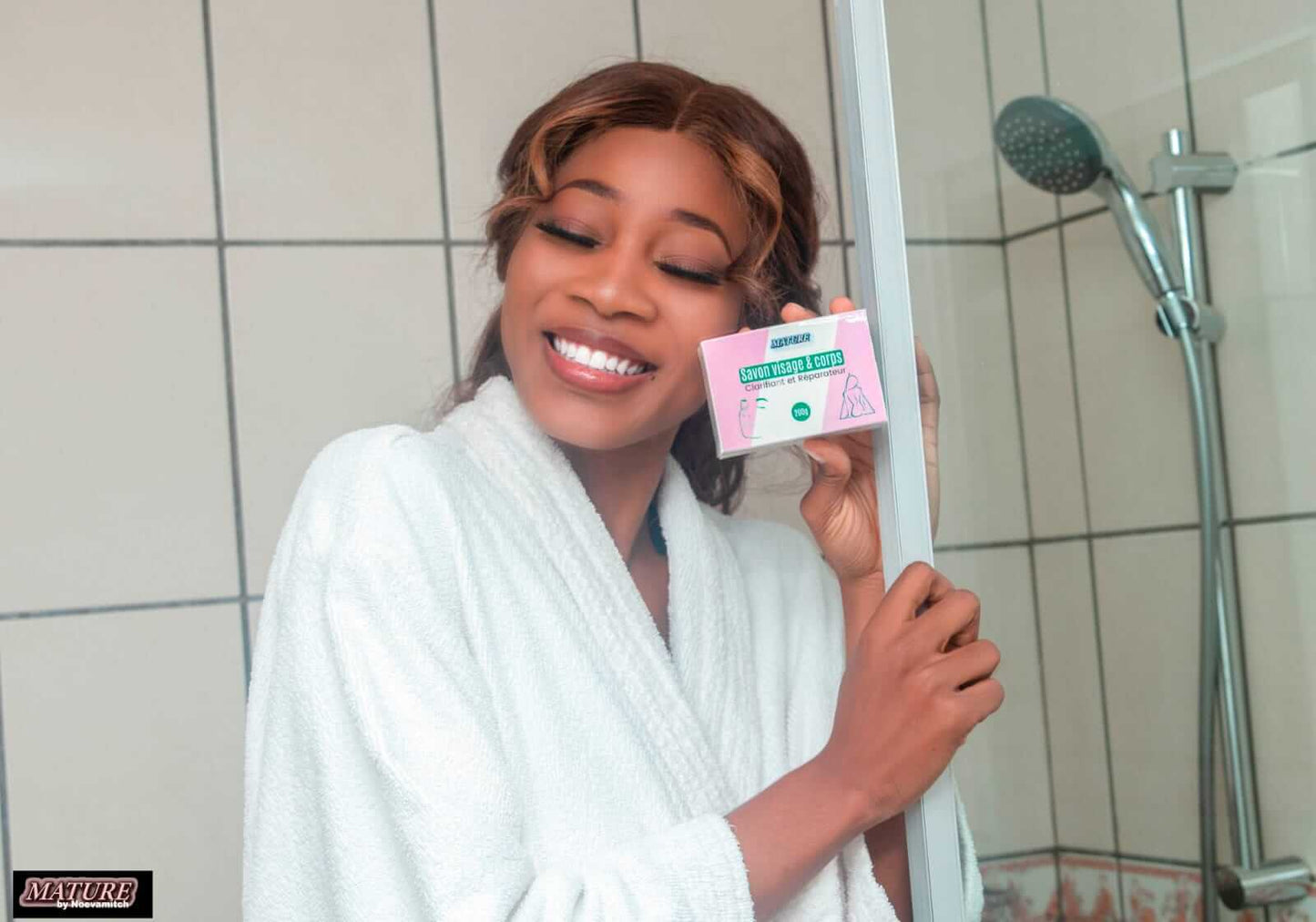 clarifying and repairing exfoliating soap bar with aloe vera and snail slime